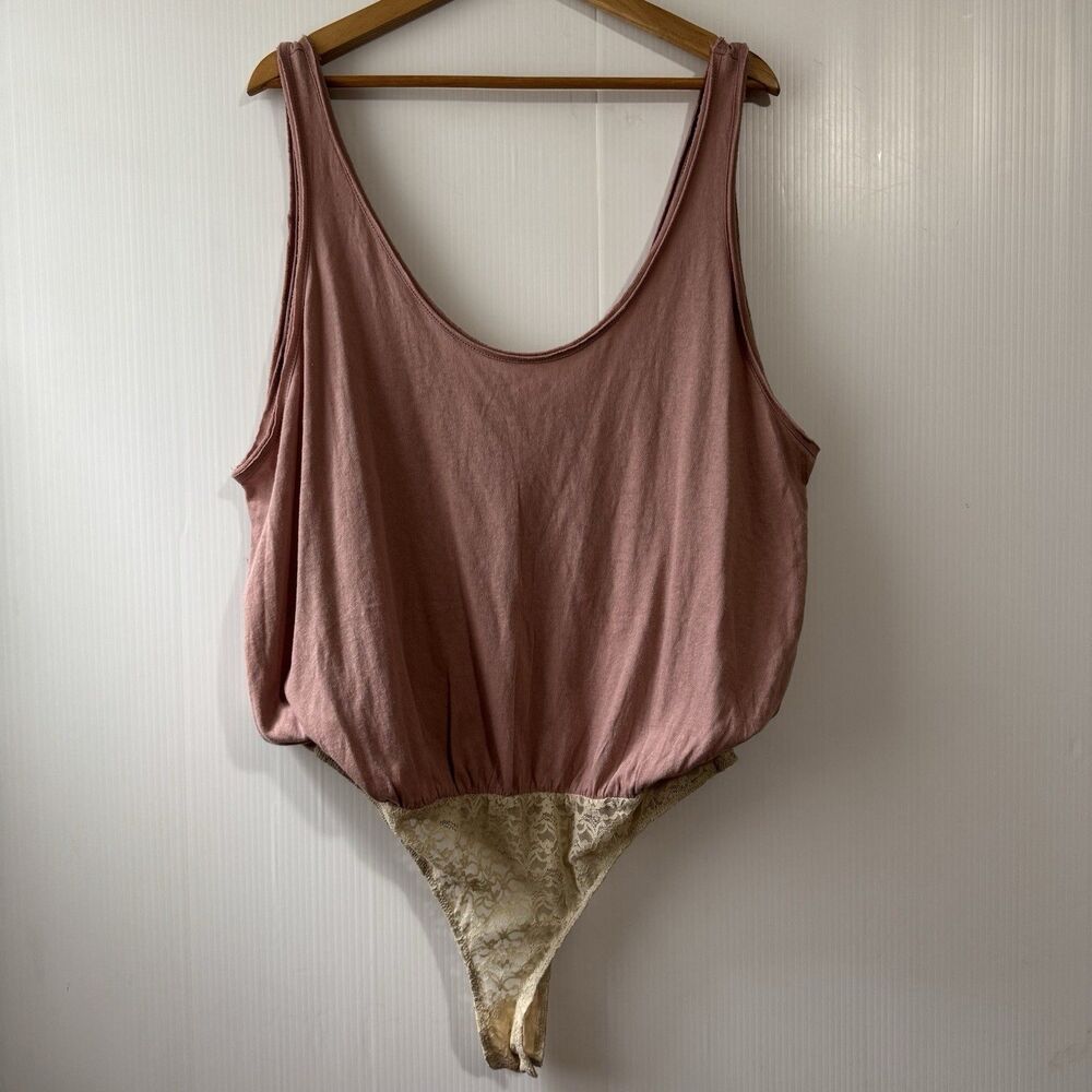 NEW Free People Intimately Bodysuit Women’s Dusty Rose Lace Bottom Sleeveless L
